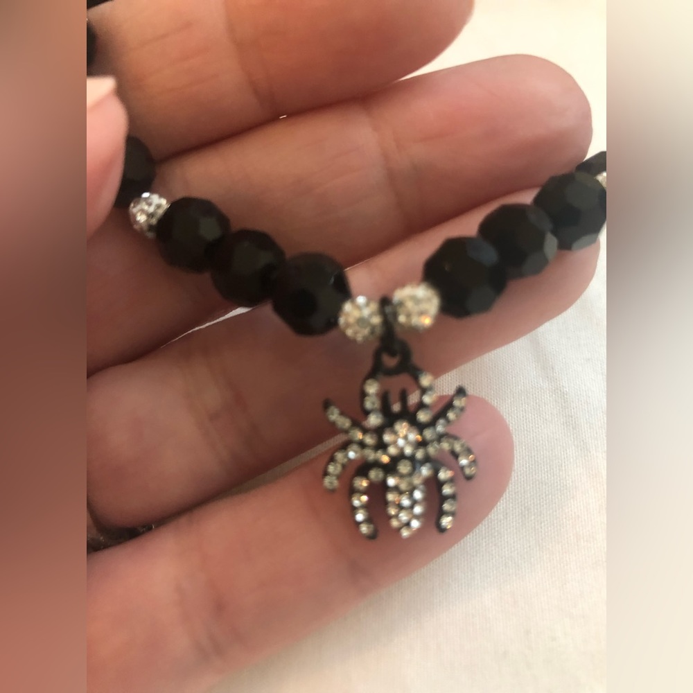 Spider bracelet Halloween jewelry black glass beads stretch haunted costume